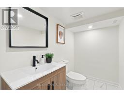 40 Dariole Drive, Richmond Hill, ON L4E0Z2 Photo 23