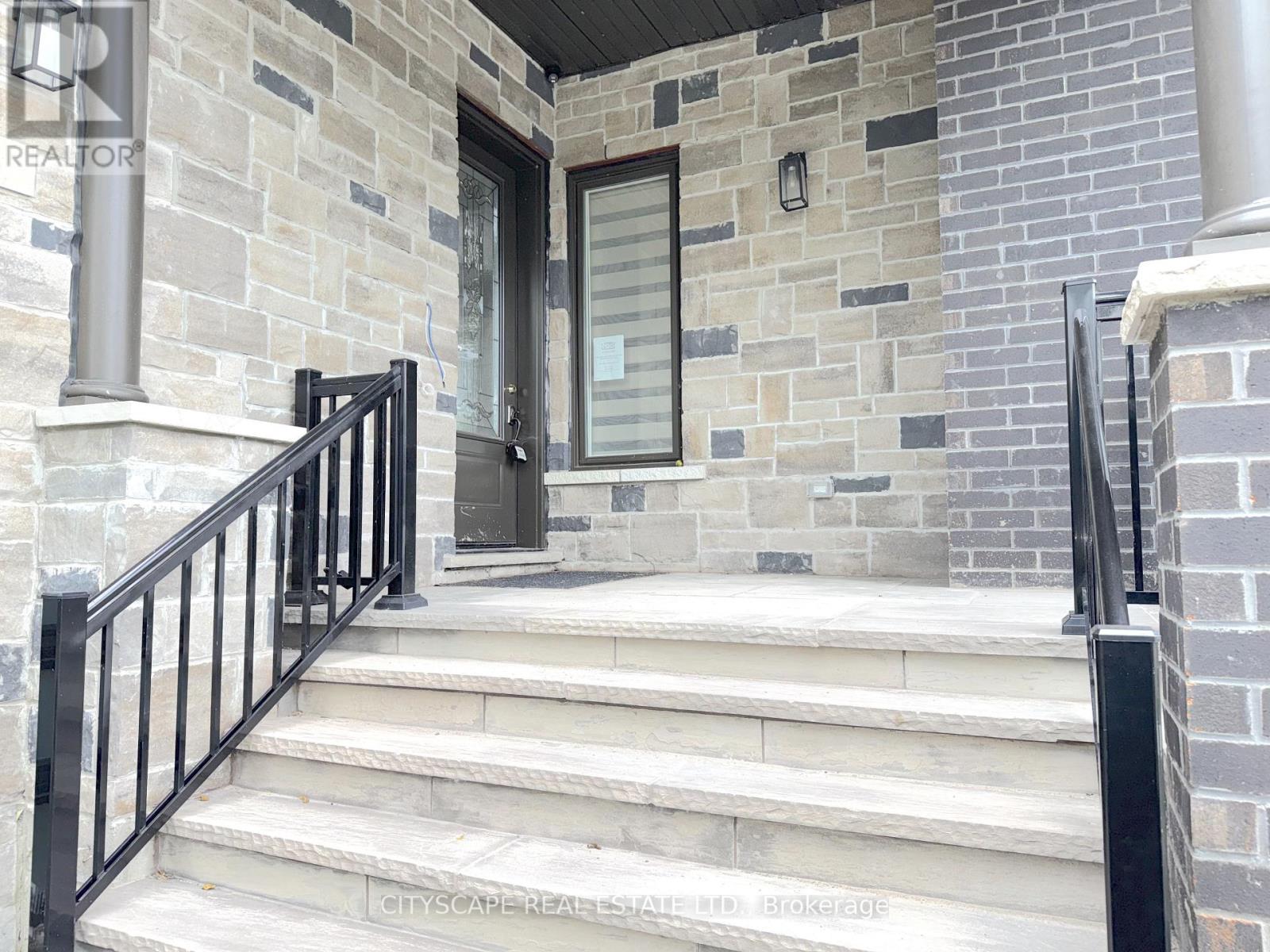 204 MARY STREET - 4