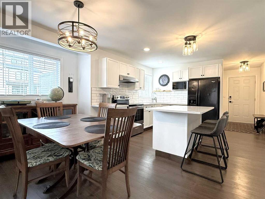 5220 50A Avenue, Sylvan Lake