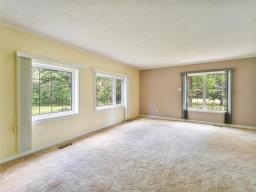 24137 River Road W, Lorette, MB R5K0E5 Photo 22
