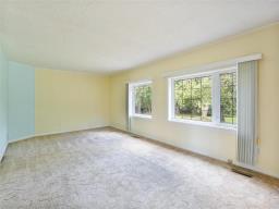 24137 River Road W, Lorette, MB R5K0E5 Photo 25
