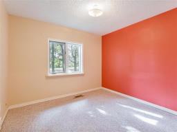 24137 River Road W, Lorette, MB R5K0E5 Photo 30