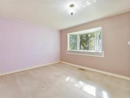 24137 River Road W, Lorette, MB R5K0E5 Photo 28