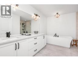 429 Morningview Drive, Coldstream, BC V1B0B5 Photo 32