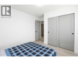 664 Devonia Road W - photo 36