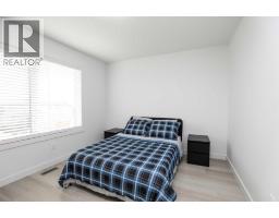 664 Devonia Road W - photo 35