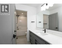 664 Devonia Road W - photo 40