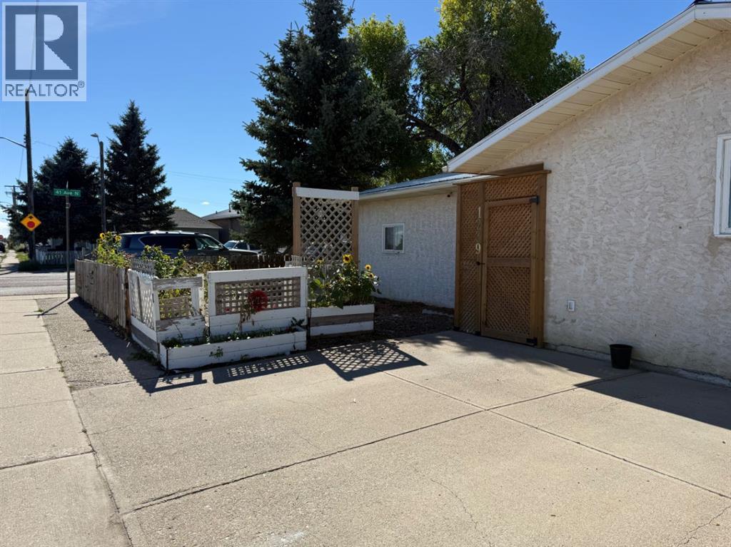 1239 41 Avenue N - 5