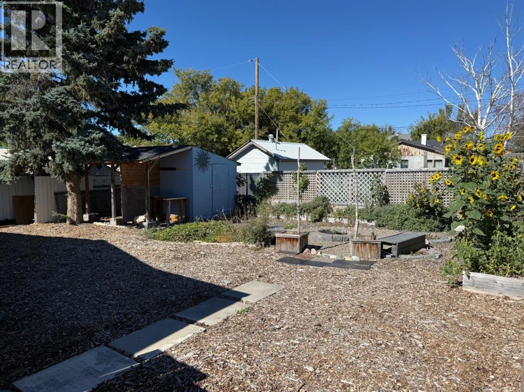 1239 41 Avenue N - 31