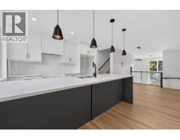 2022 12 Avenue SW - photo 21
