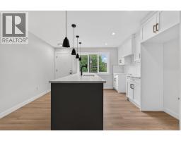 2022 12 Avenue SW - photo 18