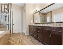 37 Cranbrook Heights Se, Calgary, AB T3M1W5 Photo 24