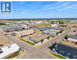10014 100 Ave, La Crete, AB T0H2H0 Photo 9