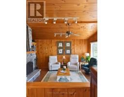 Kitchen - 72187 Lake Shore Drive, Bluewater, ON N0M1N0 Photo 6