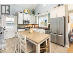 Kitchen - 6773 La Palma Loop Unit# 216, Kelowna, BC V1Z3R8 Photo 8