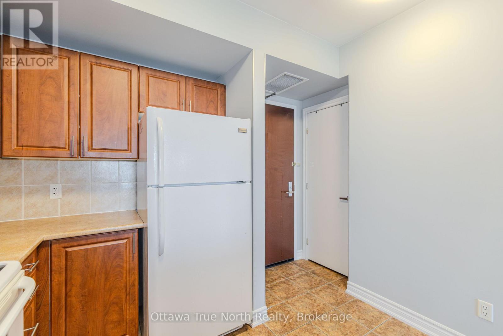 2 Bed, 1 Bath House for Sale in Ottawa – 1903 – 234 RIDEAU STREET, Ottawa – MLS# X13799548 - Image 20