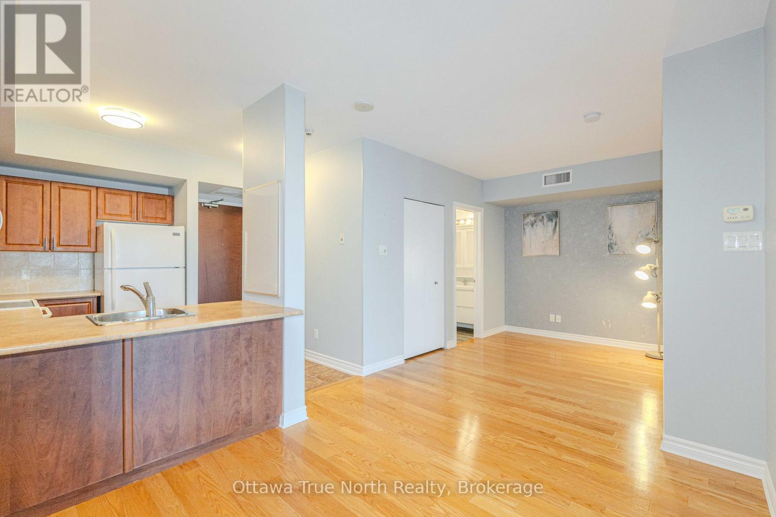2 Bed, 1 Bath House for Sale in Ottawa – 1903 – 234 RIDEAU STREET, Ottawa – MLS# X13799548 - Image 24