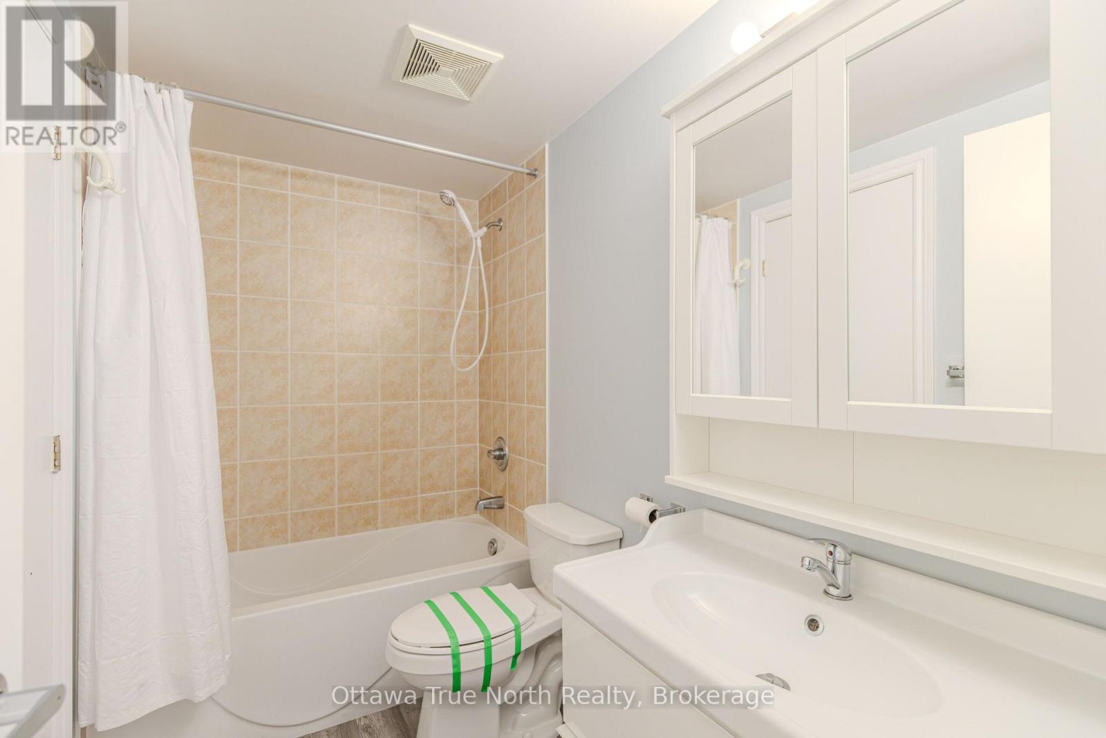 2 Bed, 1 Bath House for Sale in Ottawa – 1903 – 234 RIDEAU STREET, Ottawa – MLS# X13799548 - Image 35