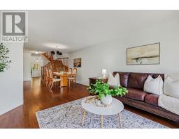 Living room - 102 Hawktree Ridge, Ottawa, ON K2J5N3 Photo 7