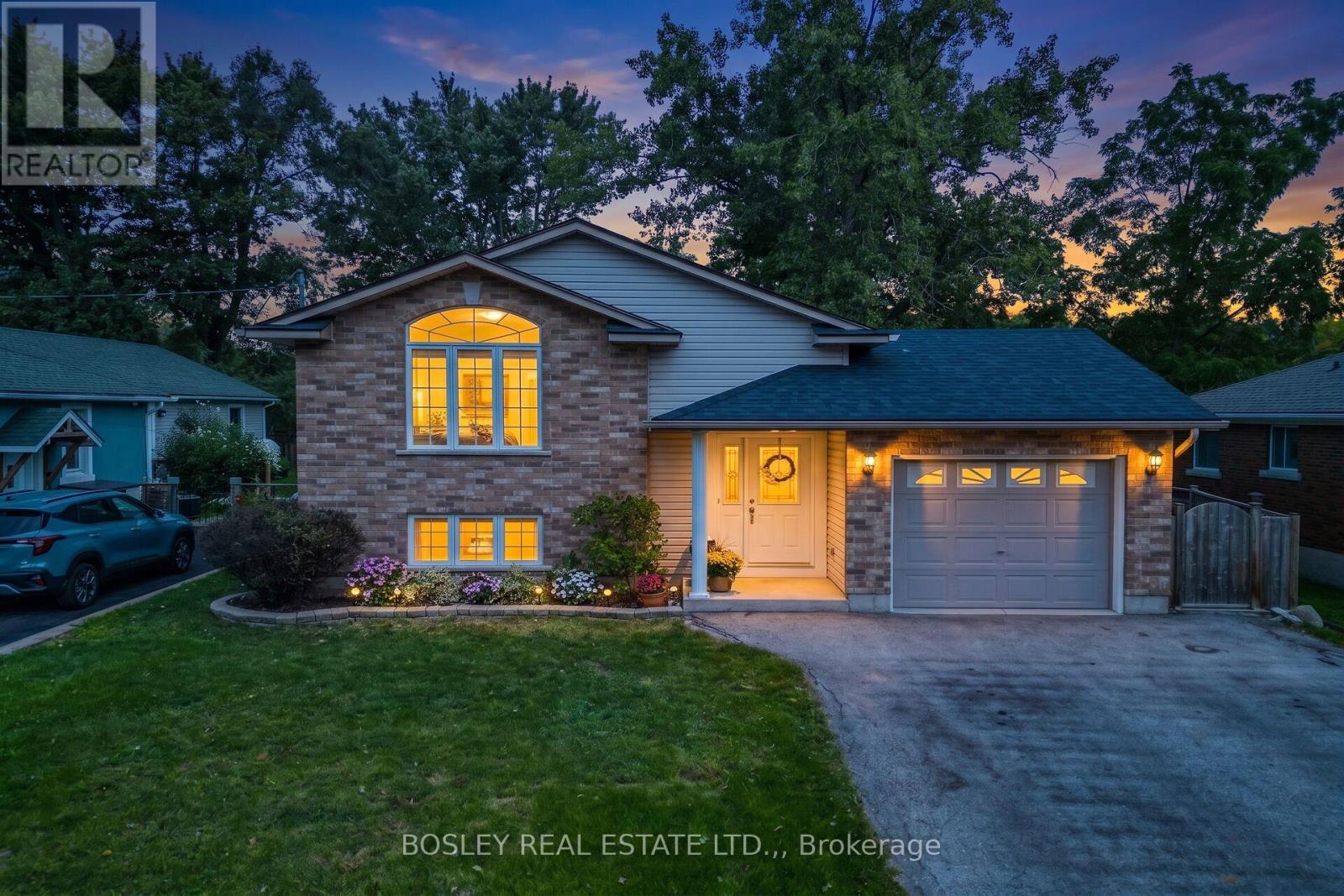 3772 ELM STREET, Fort Erie (Ridgeway)