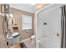 91 Main Street E, Grimsby, ON L3M1N6 Photo 13