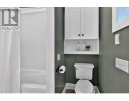 300 Lake Promenade, Toronto, ON M8W1B4 Photo 19