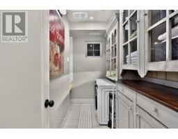 300 Lake Promenade, Toronto, ON M8W1B4 Photo 24