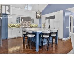Kitchen - 300 Lake Promenade, Toronto, ON M8W1B4 Photo 9