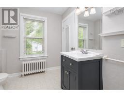 48 Champlain Avenue, Sydney, NS B1P2A9 Photo 23