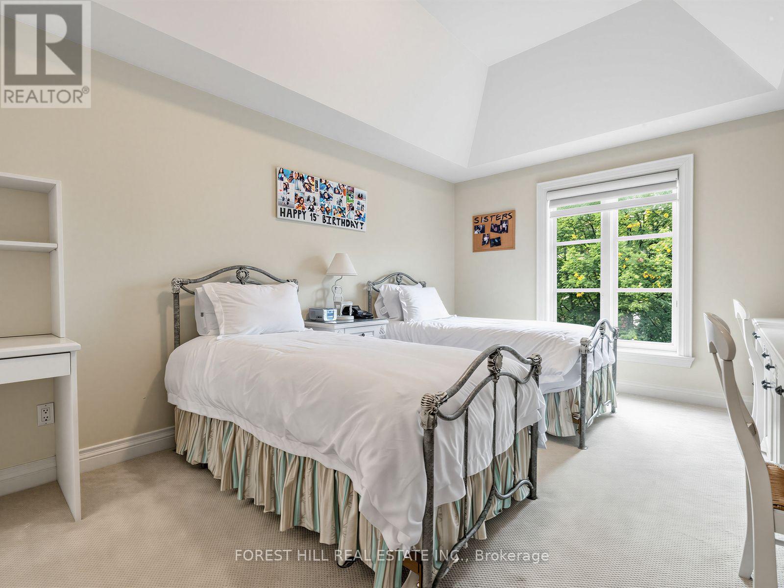 235 HILLHURST BOULEVARD - 25