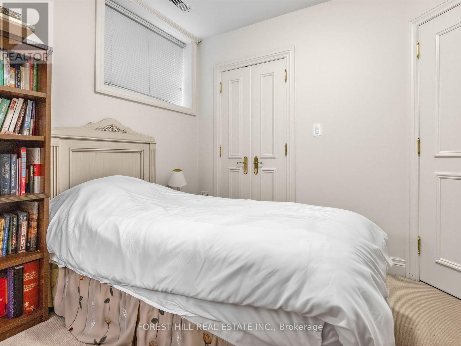 235 HILLHURST BOULEVARD - 37