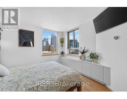 2106 - 270 Queens Quay W, Toronto, ON M5J2N4 Photo 21