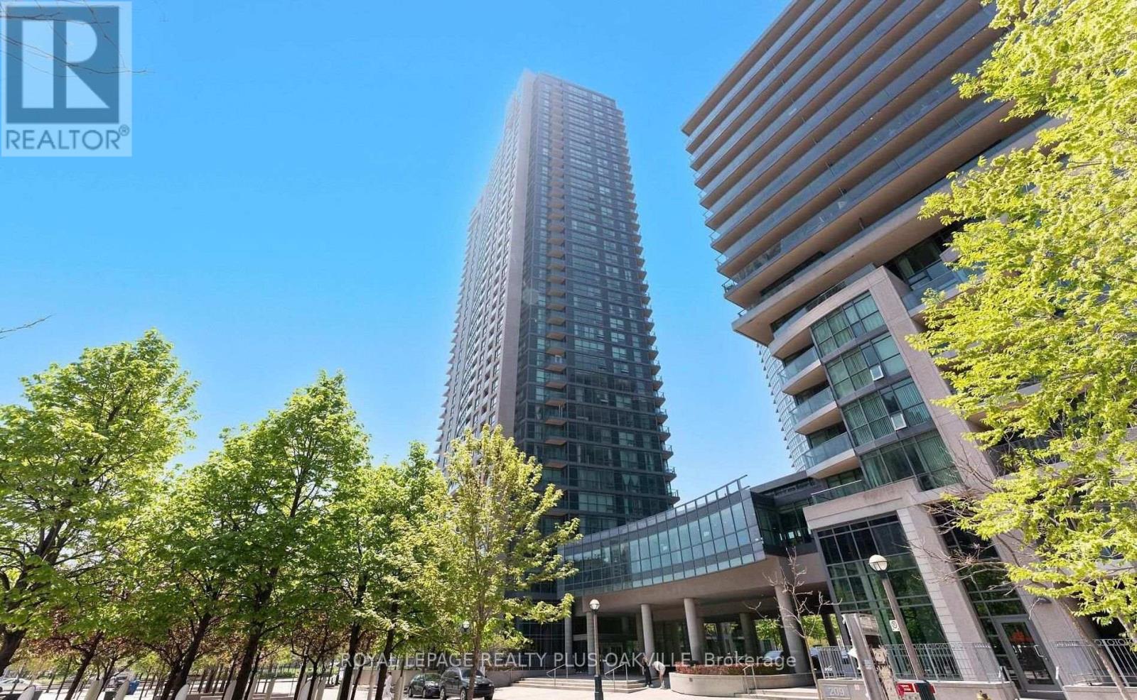 2807 - 215 FORT YORK BOULEVARD