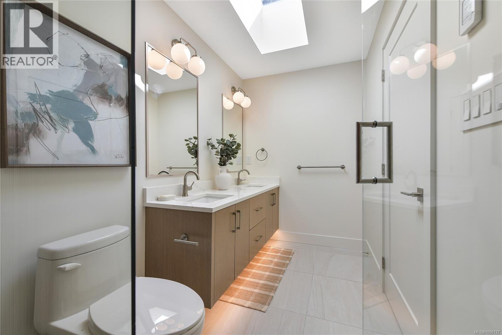 2 4430 Shore Way, Saanich