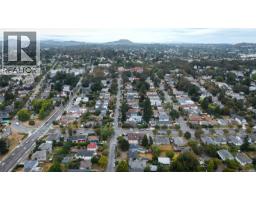 2547 Empire St, Victoria, BC V8T3M5 Photo 10
