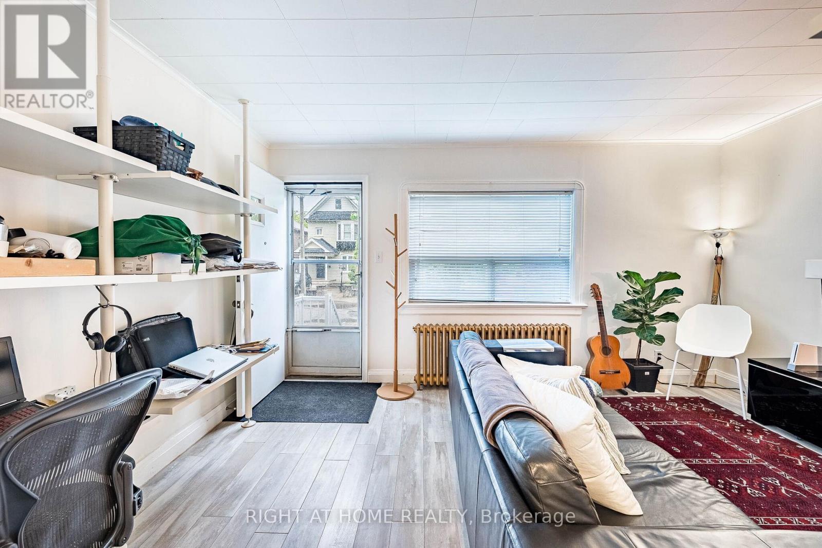8 SAVOY AVENUE, Toronto (Woodbine-Lumsden) — photo 12