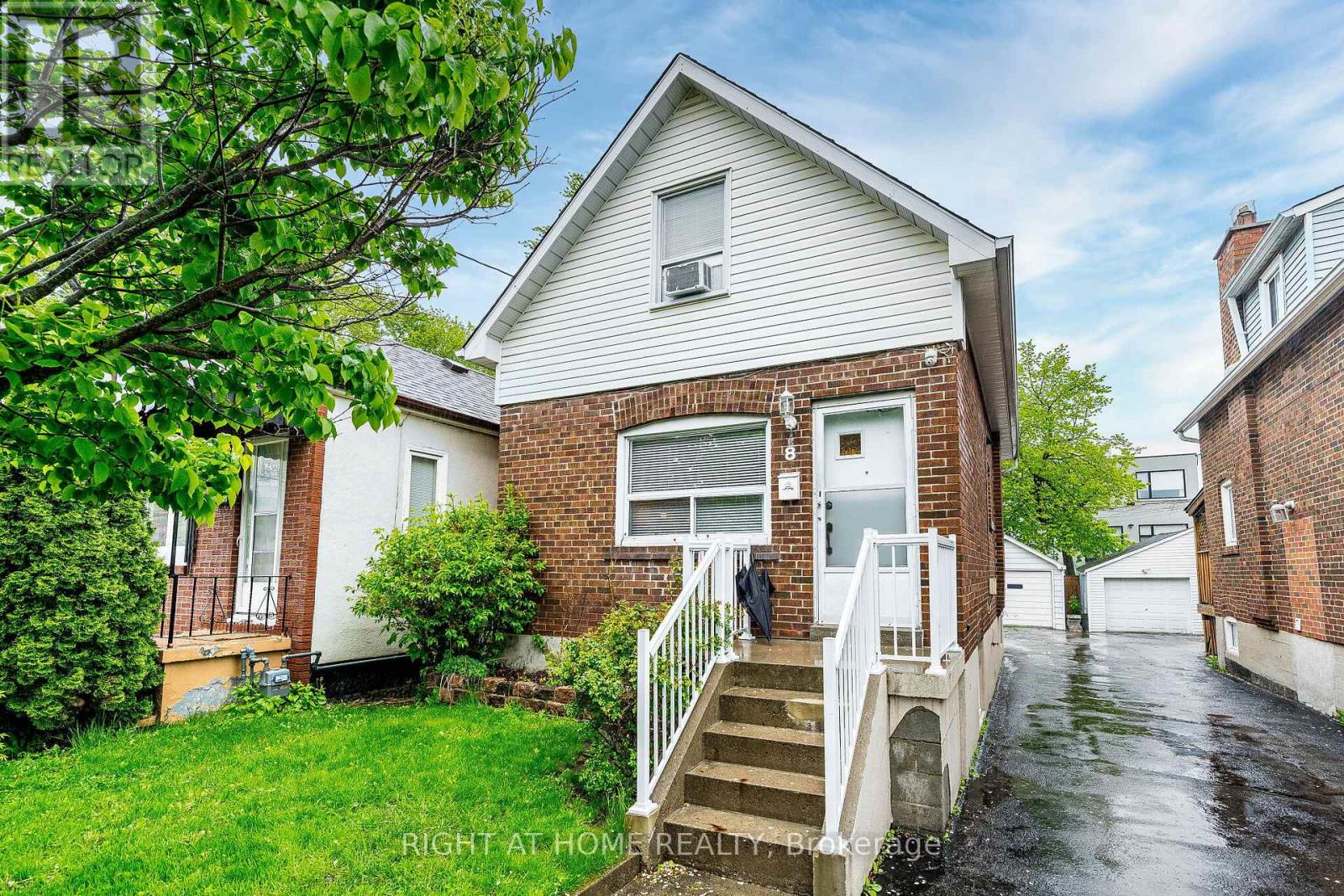 8 SAVOY AVENUE - 4