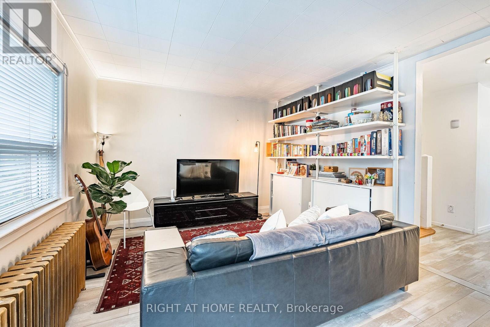 8 SAVOY AVENUE, Toronto (Woodbine-Lumsden) — photo 7