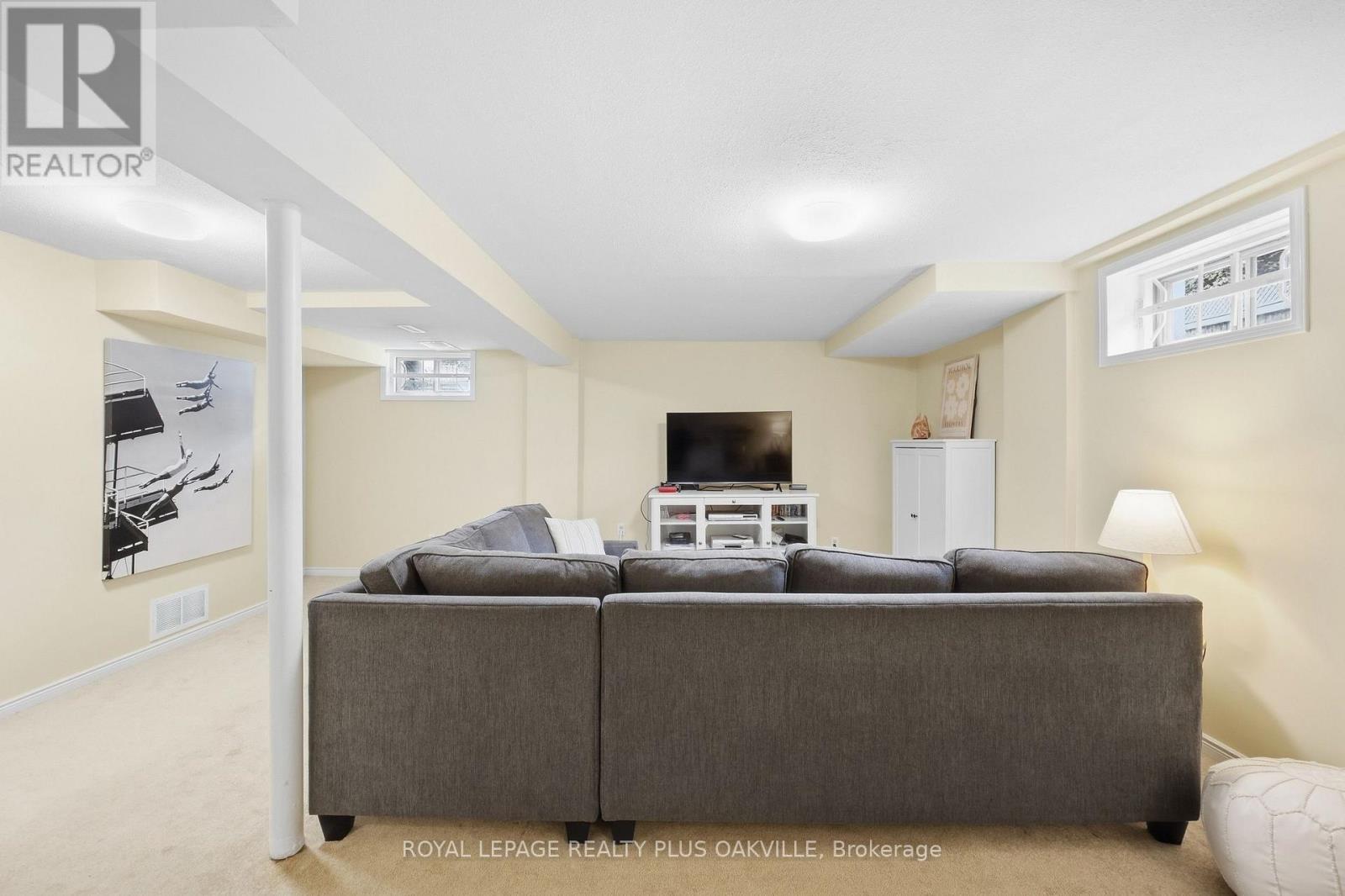 58 MCLEOD DRIVE - Image 37