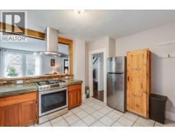 1008 Observatory Street, Nelson, BC V1L5P3 Photo 13