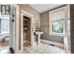 1008 Observatory Street, Nelson, BC V1L5P3 Photo 17