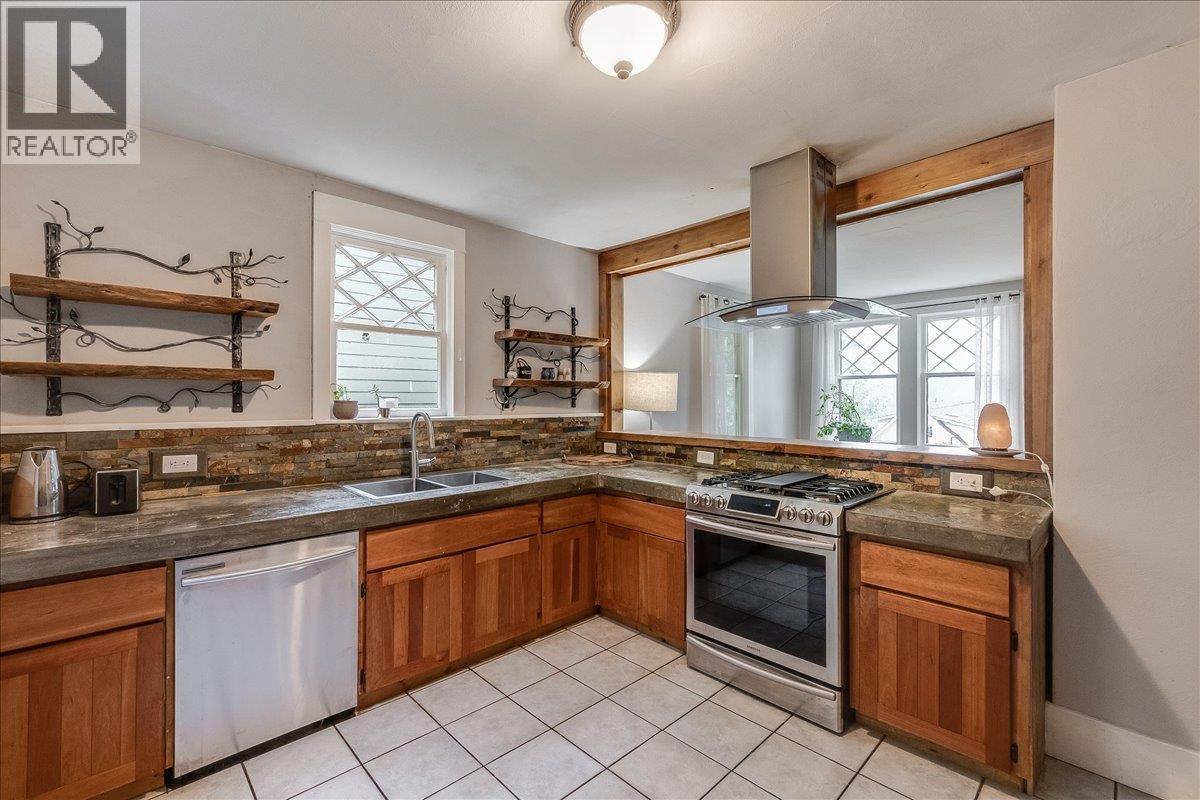 1008 OBSERVATORY Street - Image 11