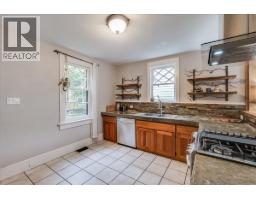 1008 Observatory Street, Nelson, BC V1L5P3 Photo 12