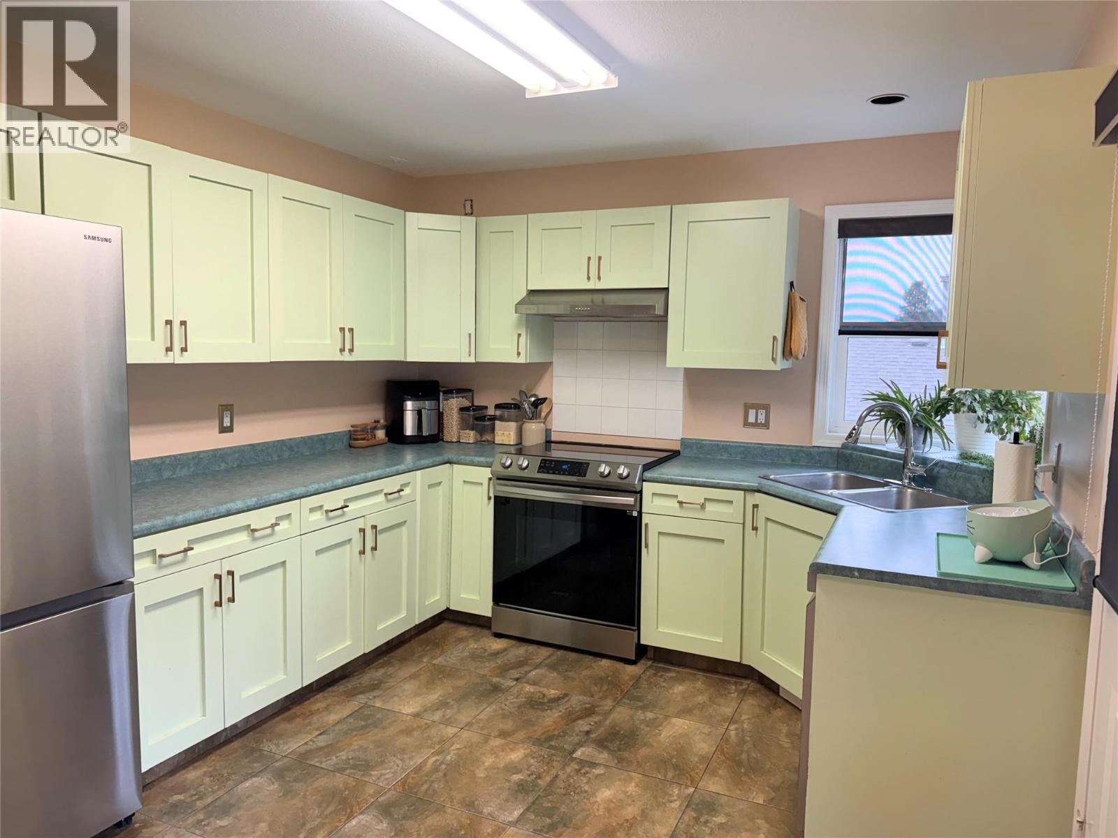 154 Ritchie Court - 8