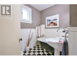 Bathroom - 144 Jarvis Street, Orillia, ON L3V2A6 Photo 11