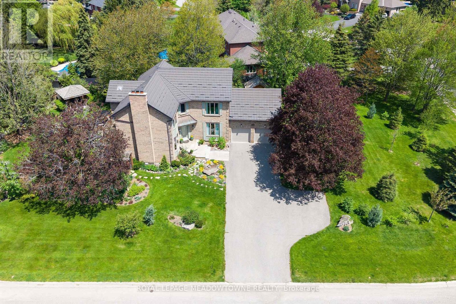 Photo of 16 Oak Ridge Drive