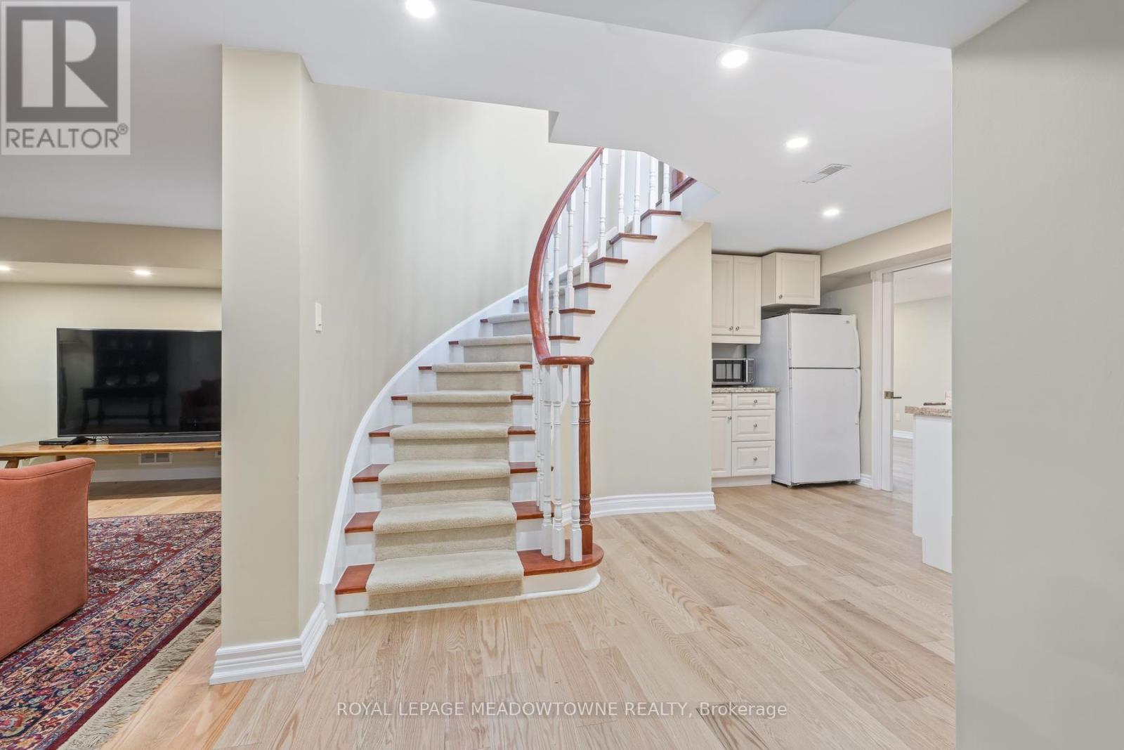 16 OAK RIDGE DRIVE - Image 41