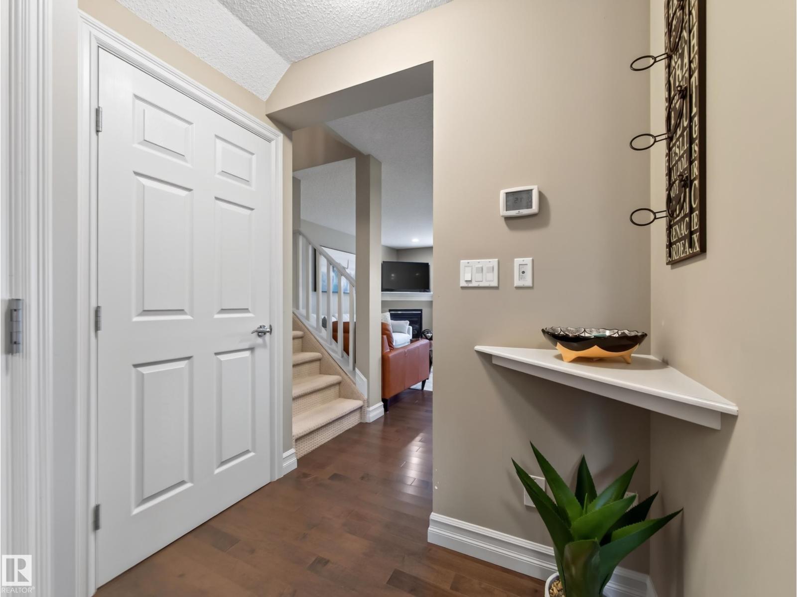 #79 219 CHARLOTTE WY - 26