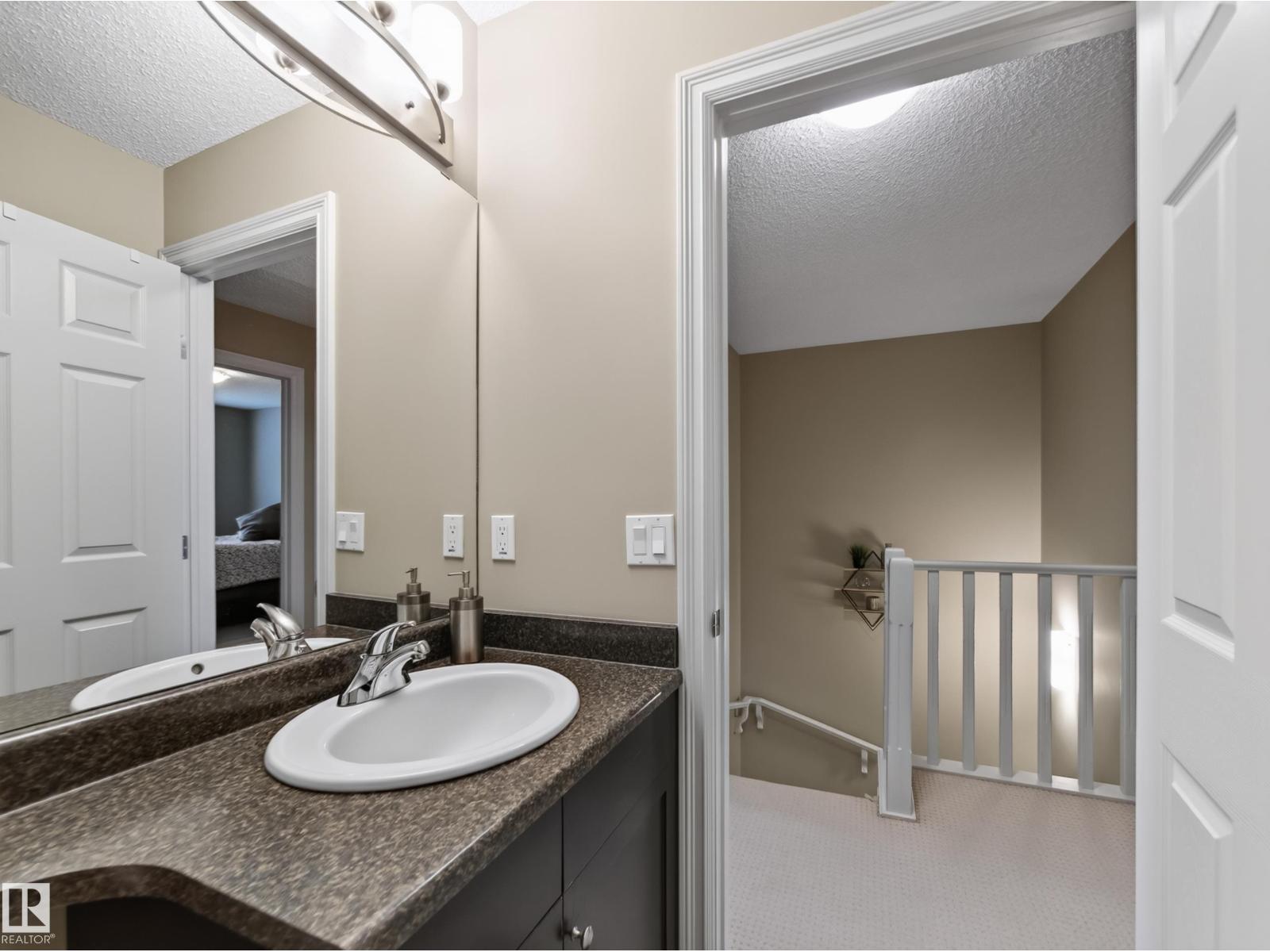 #79 219 CHARLOTTE WY - 42