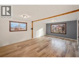 Kitchen - 6470 Hollow Street, Oliver, BC V0H1T0 Photo 8